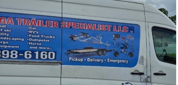 Servicios rotulados en la unidad móvil: botes, jet ski, utilitarios, carga, caballos y más
